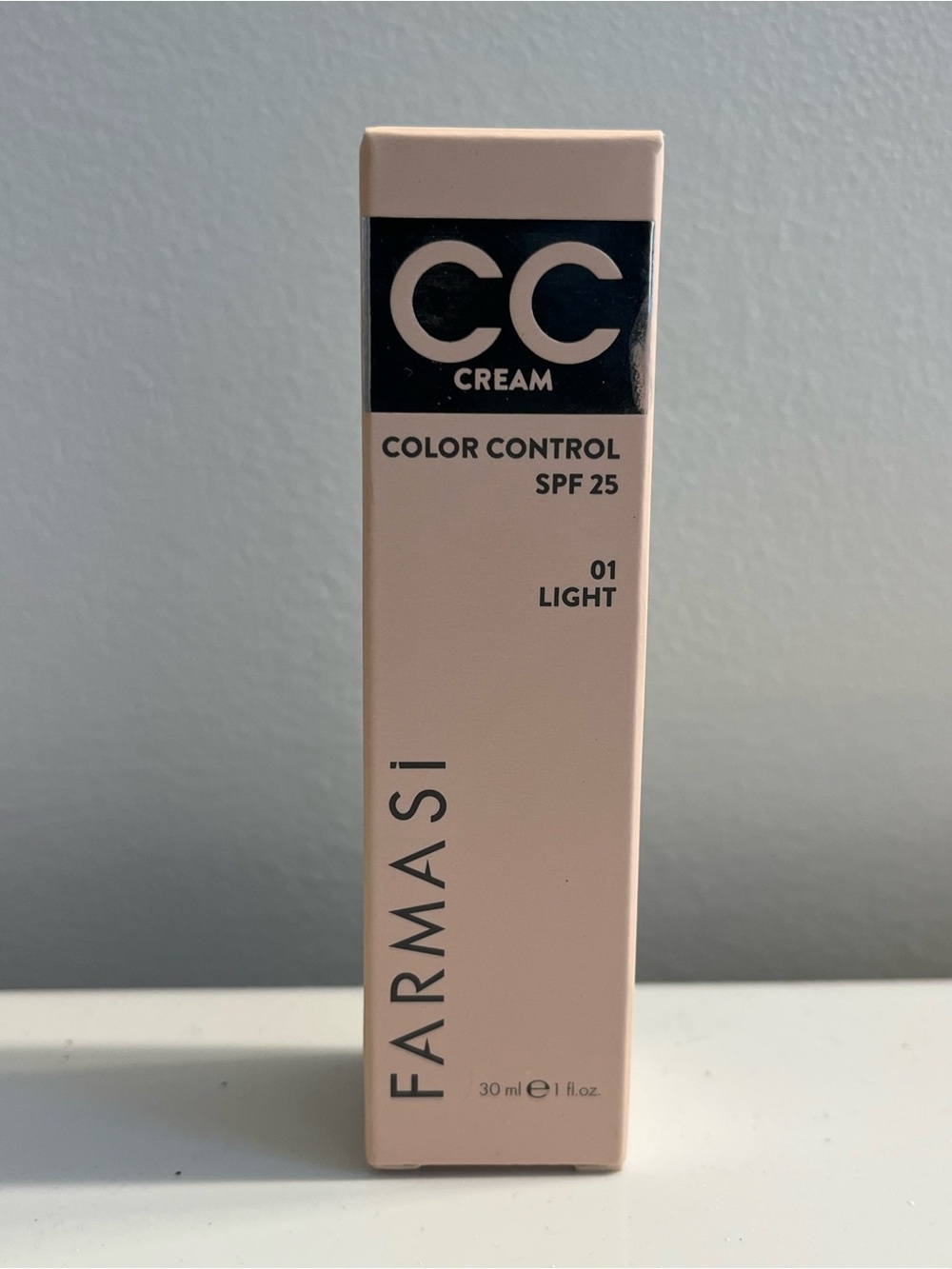Farmasi CC Cream Color Control SPF 25 - 01 Light foundation makeup